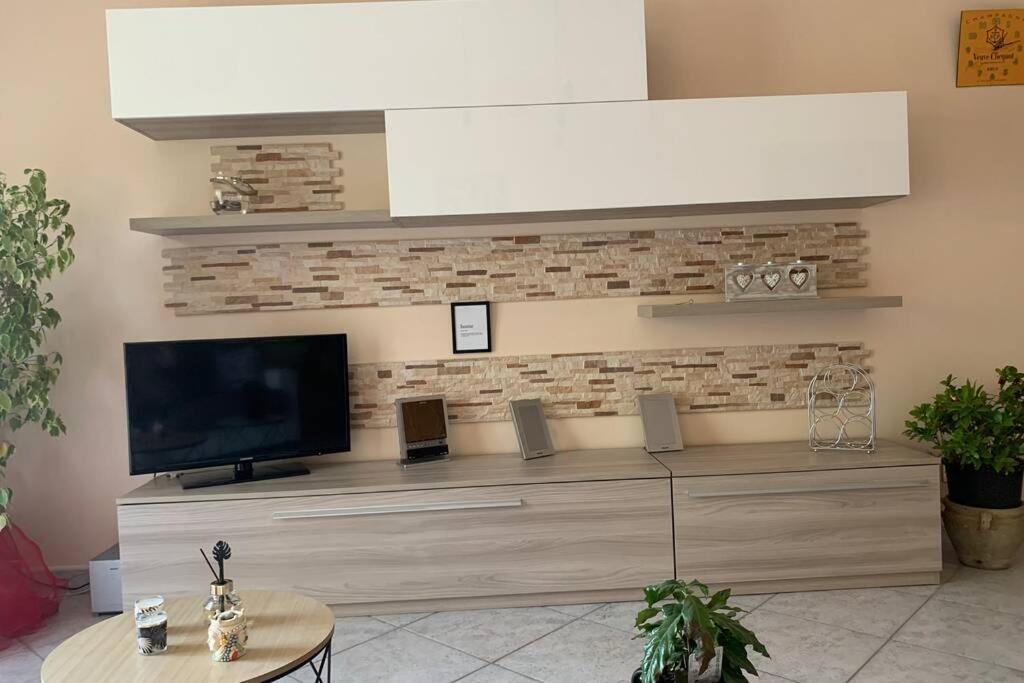 Casa Vacanza - I Mulini Con Parcheggio Gratuito Incluso. 蒙雷亚莱 外观 照片